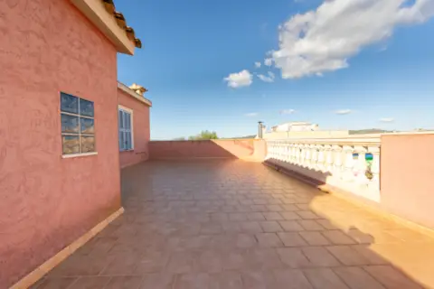 Casa pareada en calle S´Escaire