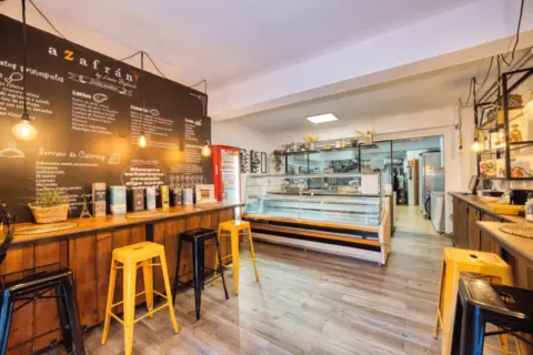 Local comercial en calle de Eolo