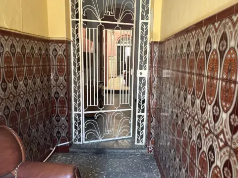 Casa adosada en calle de la Corredera, 107