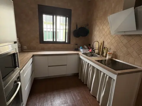 Casa en calle de Alejandro Guichot Sierra