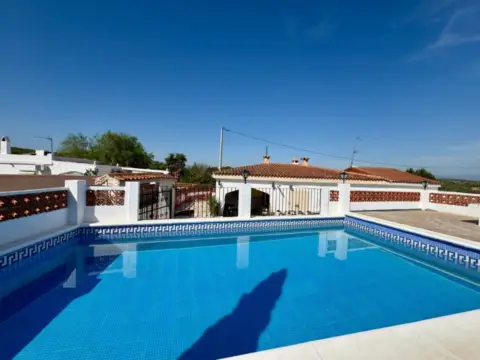 Chalet rústico en Carrer Polígono 37