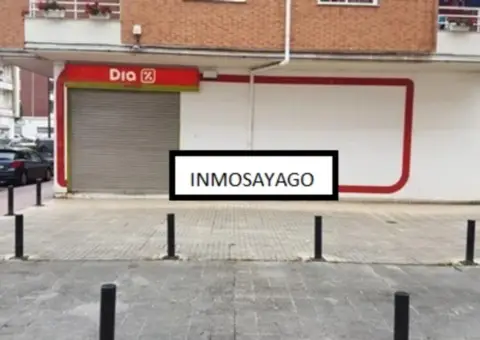Local comercial en Avenida de España