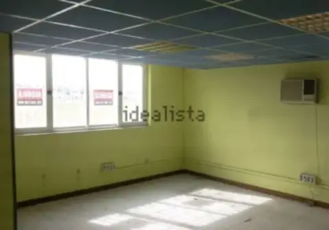 Nave comercial en Polígono Raos