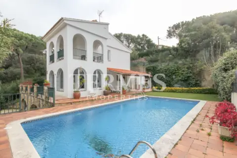 Chalet unifamiliar en Carrer de les Oliveres
