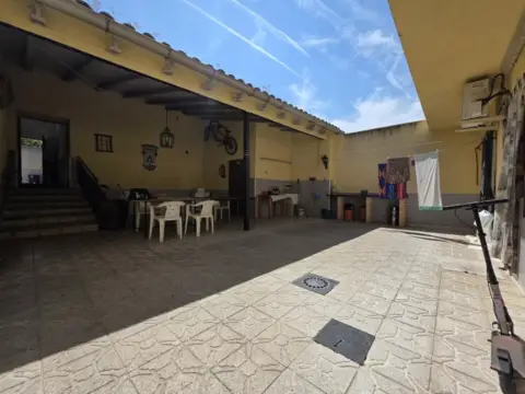 Casa en calle de los Morales