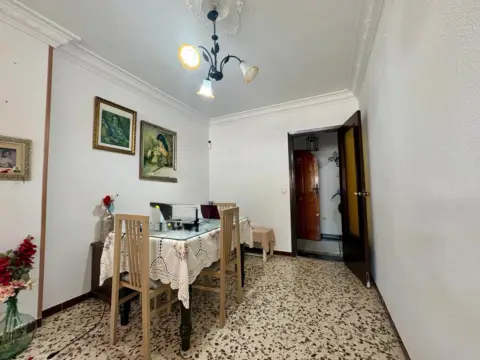 Piso en Plaza San Juan Bautista