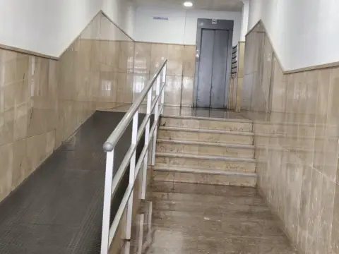 Piso en calle del Alcázar, 28