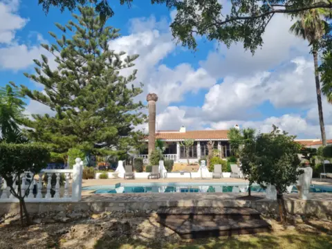 Chalet en Avenida del País Valenciano