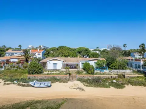 Casa en Avenida de las Playas de Cartaya, 6