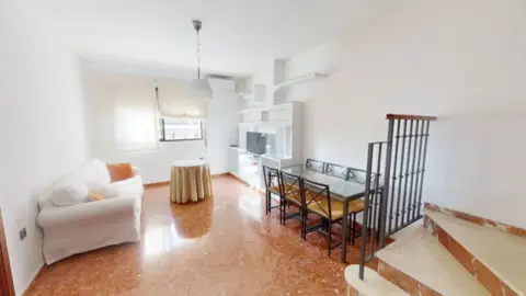 Dúplex en calle Almendros Aguilar