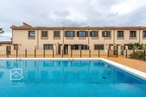 Casa en Avenida Juan Carlos I