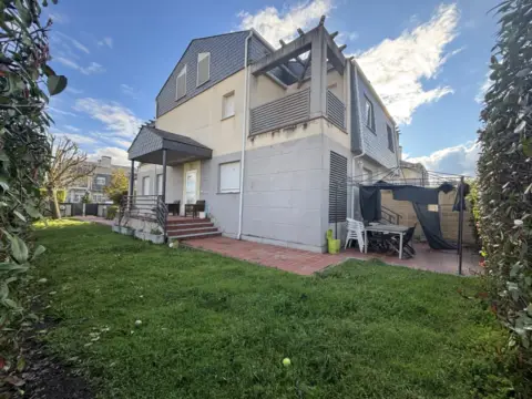 Chalet unifamiliar en calle Esparta, 1