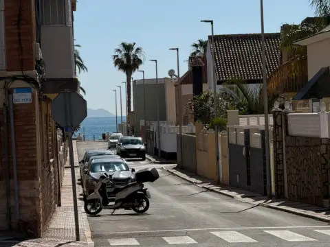 Chalet adosado en calle de Baco