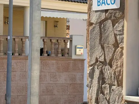 Chalet adosado en calle de Baco