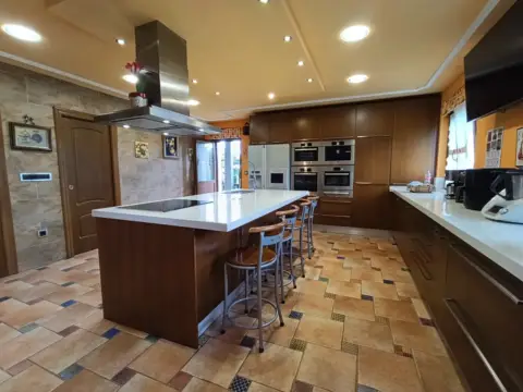 Chalet unifamiliar en calle Murillo