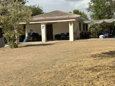 Chalet en calle Mar del Japón