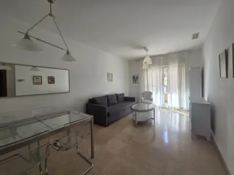 Piso en Avenida de la Constitución, 1