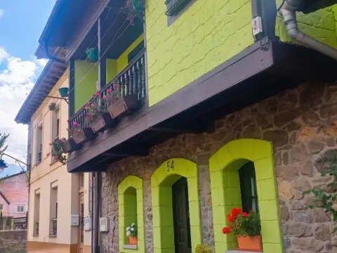 Casa en calle Entralgo