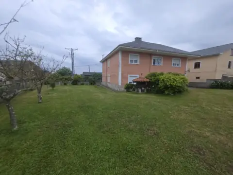 Casa en calle As Casúas 3