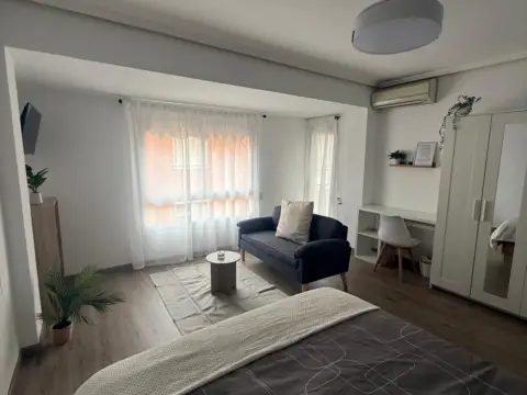 Habitación en Carrer Cronista Jordán