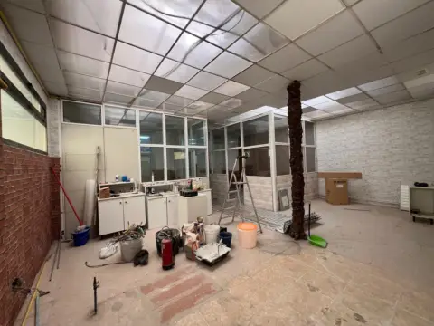 Nave comercial en Avenida de la Ciudad de Barcelona