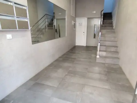 Piso en calle Fernando Sánchez Sampedro, 1
