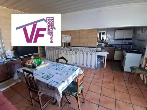 Casa unifamiliar en Cazalegas