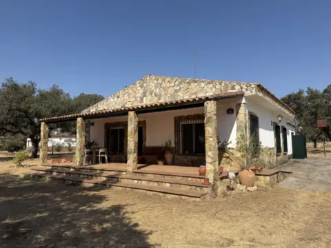 Casa en calle Diseminado de Bótoa