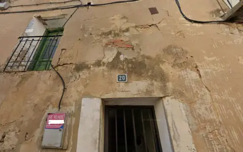 Casa en calle de Ramón y Cajal, 20