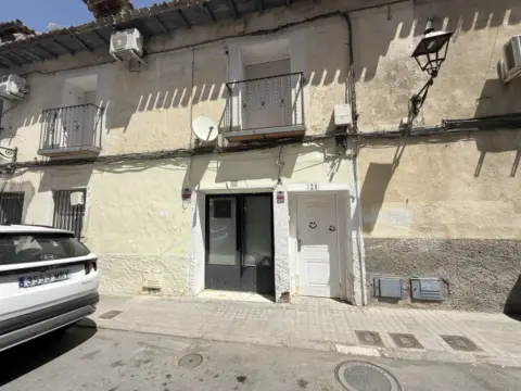 Local comercial en calle de la Calandria