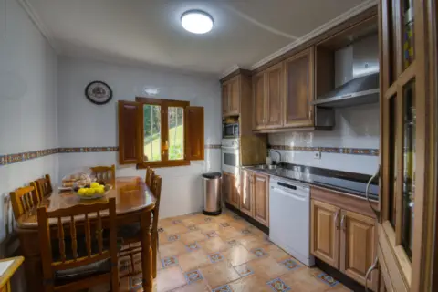 Chalet en calle Pravia, nº 12