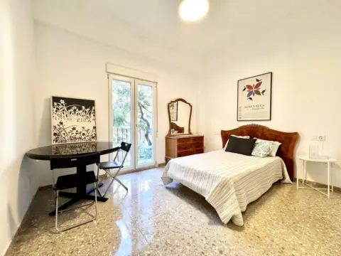 Piso en calle de Pedro Aleixandre