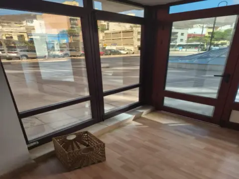 Estudio en calle de la Marina