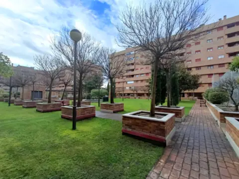 Piso en calle Doménico Veneciano