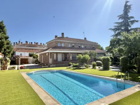 Chalet en calle de la Sagra