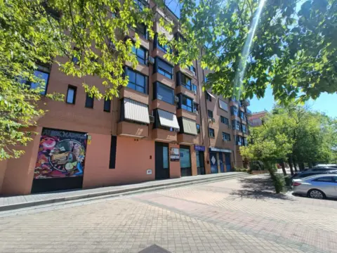 Local comercial en calle Oslo
