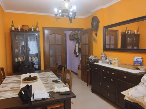 Piso en Barrio Corrales