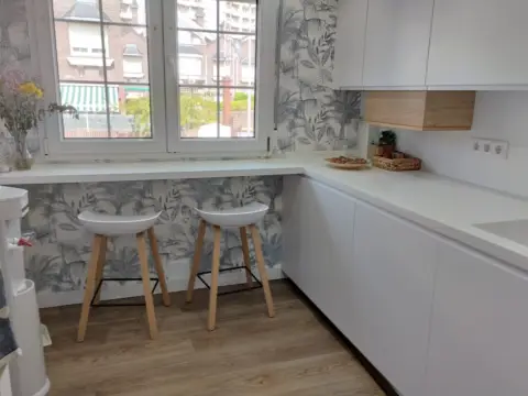 Chalet pareado en calle Pintor Angel Nieto