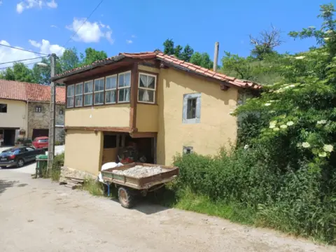 Casa en Asón