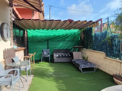 Chalet unifamiliar en Barrio del Puente