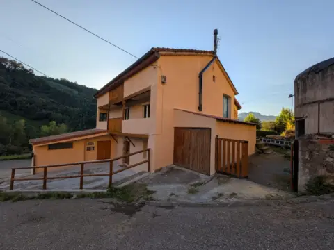Casa en Gibaja