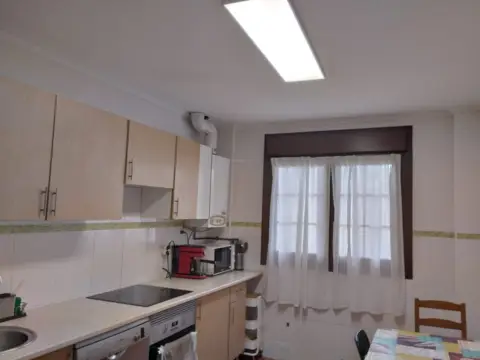 Chalet adosado en calle de la Mies