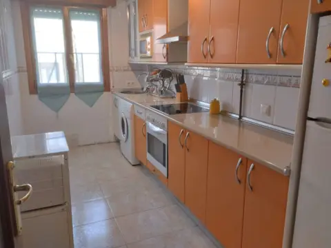 Piso en calle Somadilla