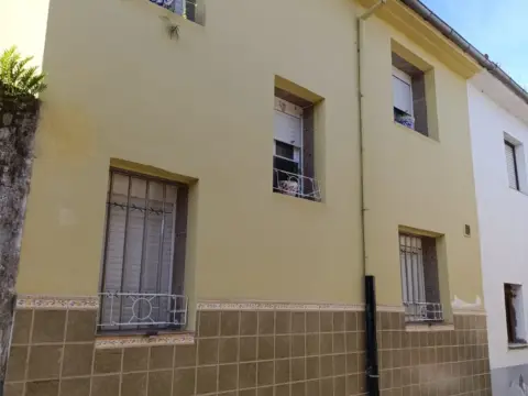Casa en calle Rivaplumo