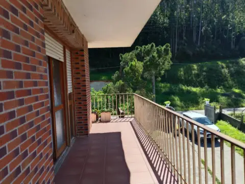 Chalet unifamiliar en calle Pierogullano