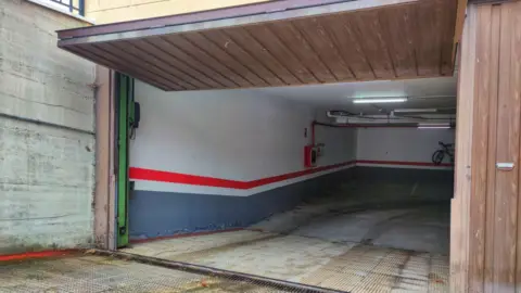 Garaje en calle de la Calera, 1