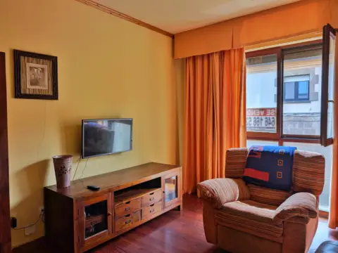 Piso en calle de la Baja, 1