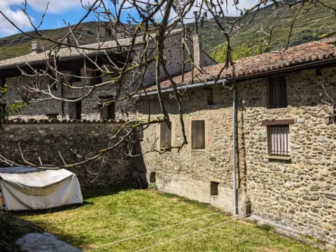 Casa en Avenida de Azarrulla, 3