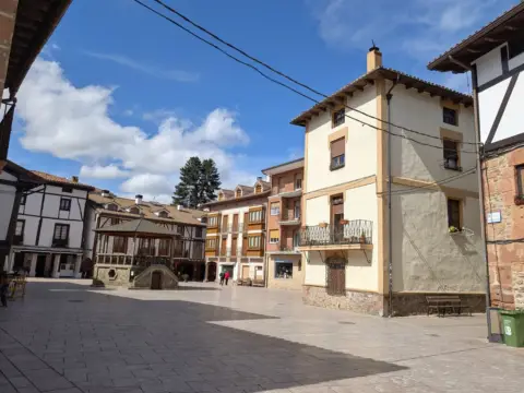 Casa en Travesía del Conde de Torremuzquiz, 3