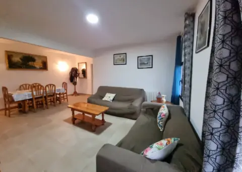 Chalet pareado en calle Real